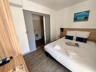 maison 20 Pièces en vente sur PLOMODIERN (29550)