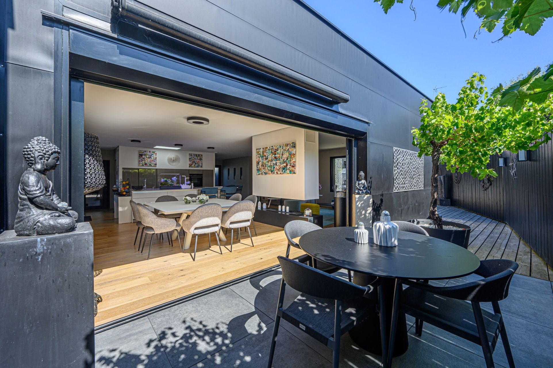 contemporary house 7 Rooms for sale on GUIDEL (56520)
