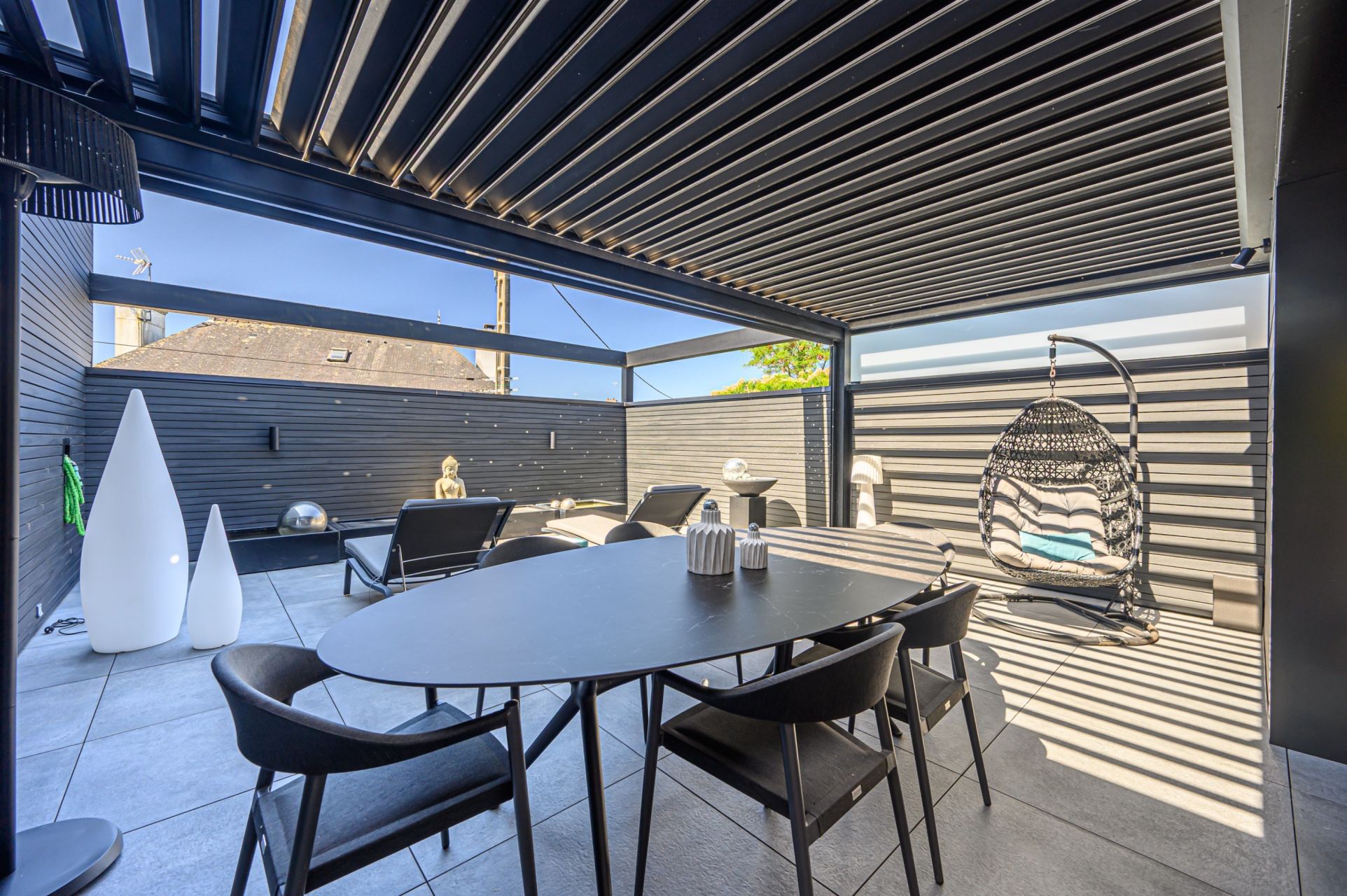 contemporary house 7 Rooms for sale on GUIDEL (56520)