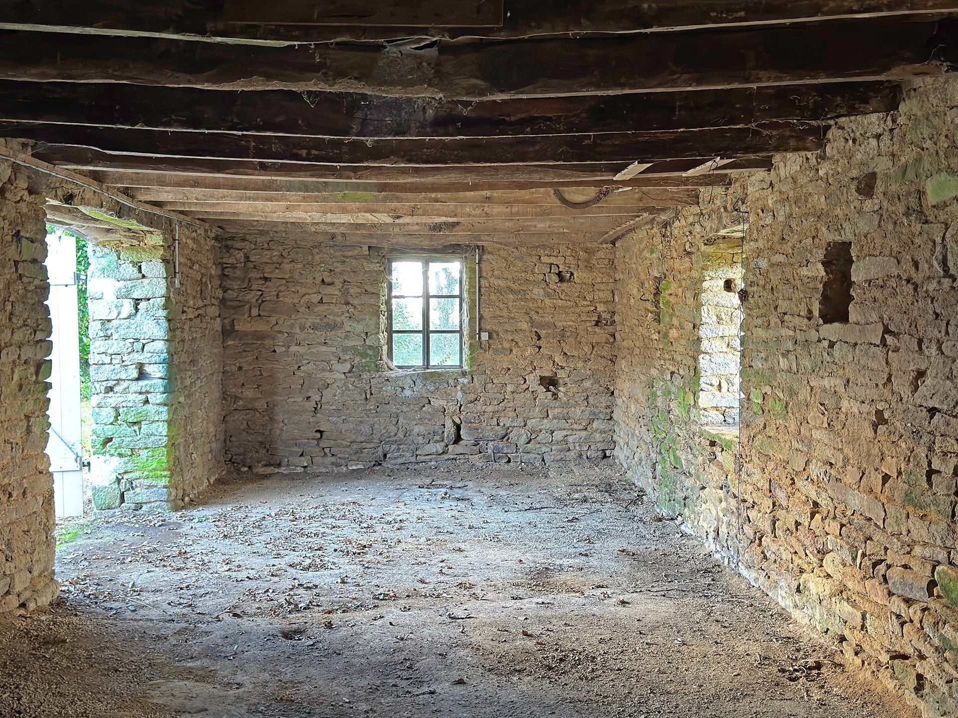 corps de ferme 11 Pièces en vente sur GUILER SUR GOYEN (29710)