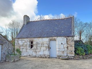 corps de ferme 11 Pièces en vente sur GUILER SUR GOYEN (29710)