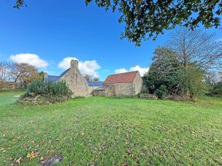 corps de ferme 11 Pièces en vente sur GUILER SUR GOYEN (29710)