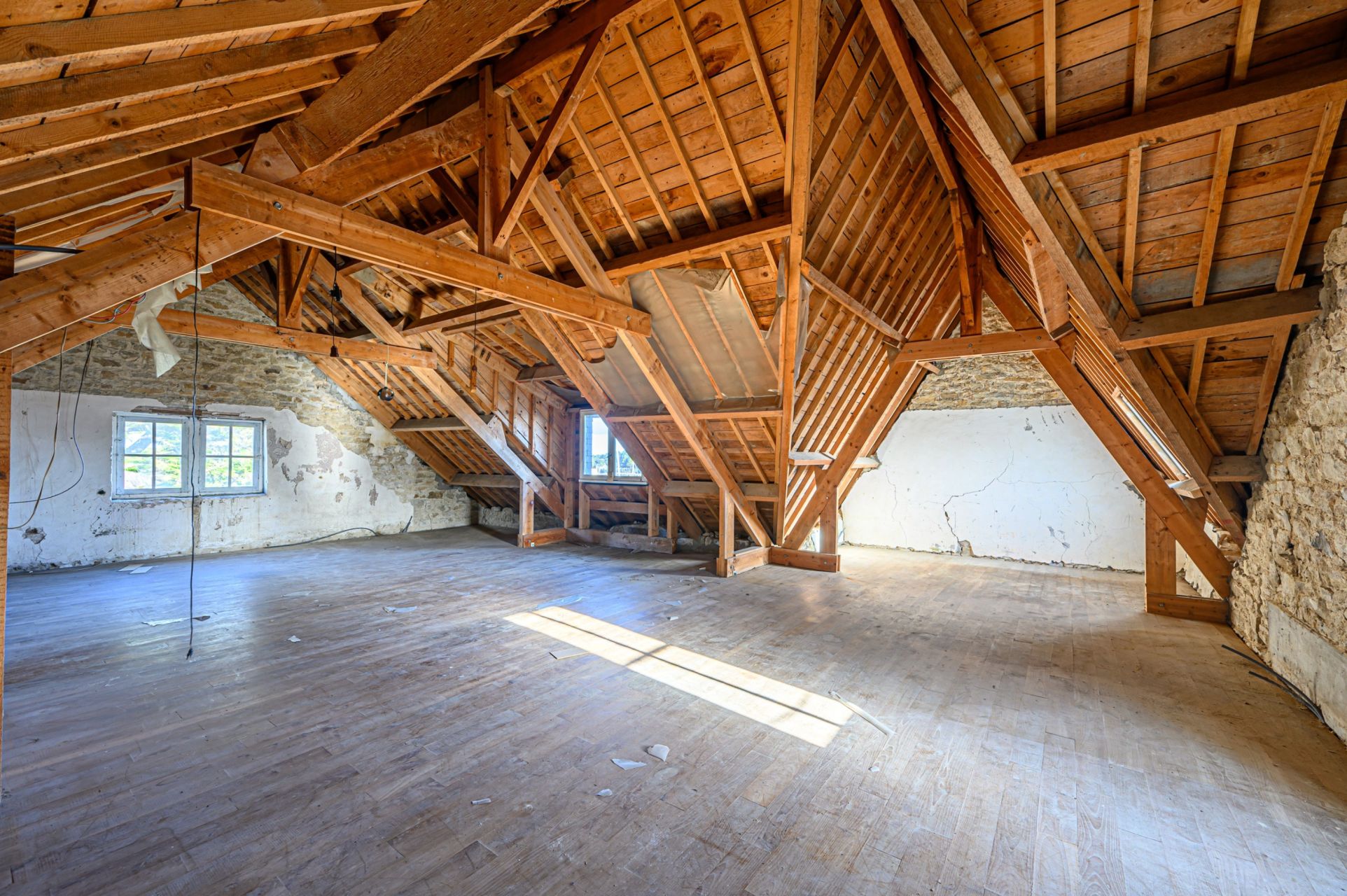 house 11 Rooms for sale on LA TRINITE SUR MER (56470)