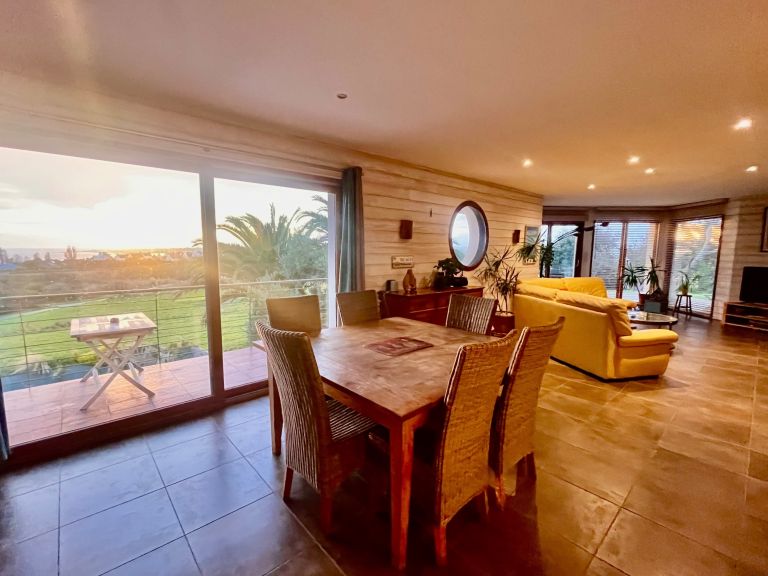 maison 7 Pièces en vente sur PLOUHINEC (29780)