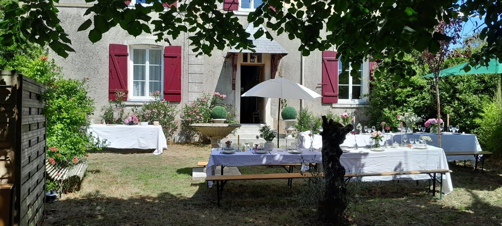 manor house 9 Rooms for sale on ST MICHEL CHEF CHEF (44730)