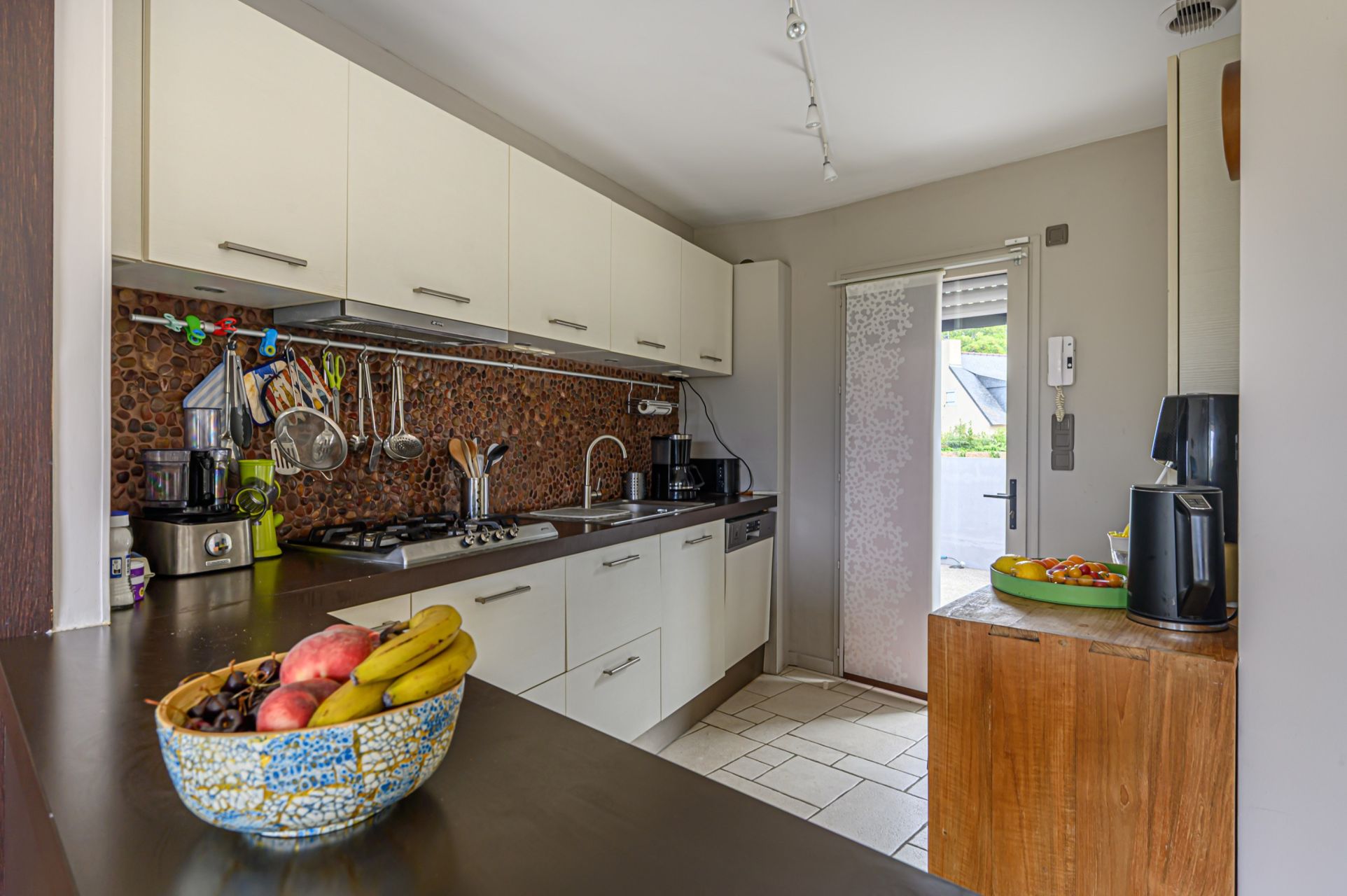 contemporary house 6 Rooms for sale on ARZON (56640)