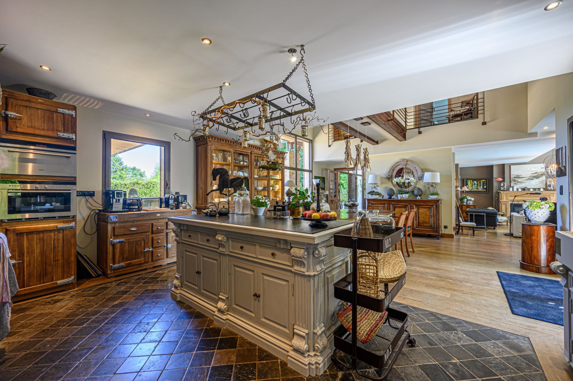 contemporary house 7 Rooms for sale on VANNES (56000)