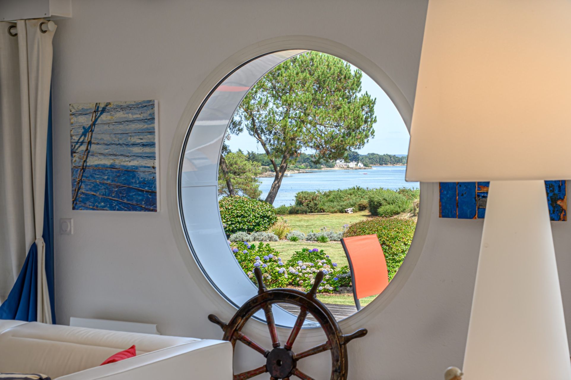 house 9 Rooms for sale on PLOUHINEC (56680)