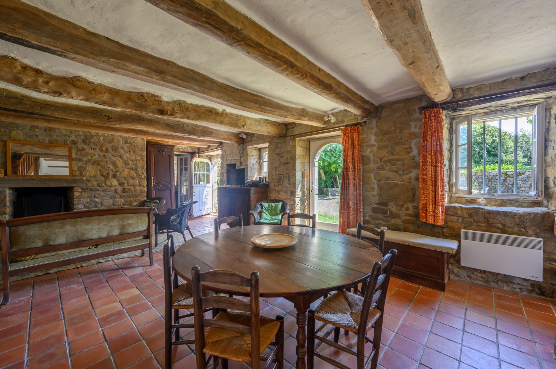 maison 18 Pièces en vente sur LOCMARIAQUER (56740)