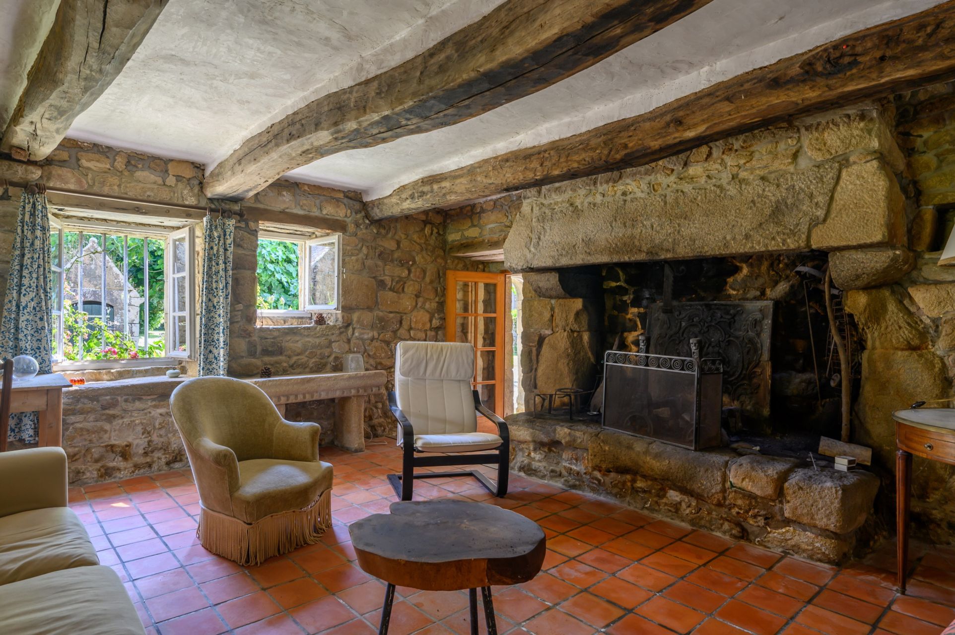 maison 18 Pièces en vente sur LOCMARIAQUER (56740)