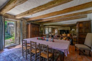 maison 18 Pièces en vente sur LOCMARIAQUER (56740)