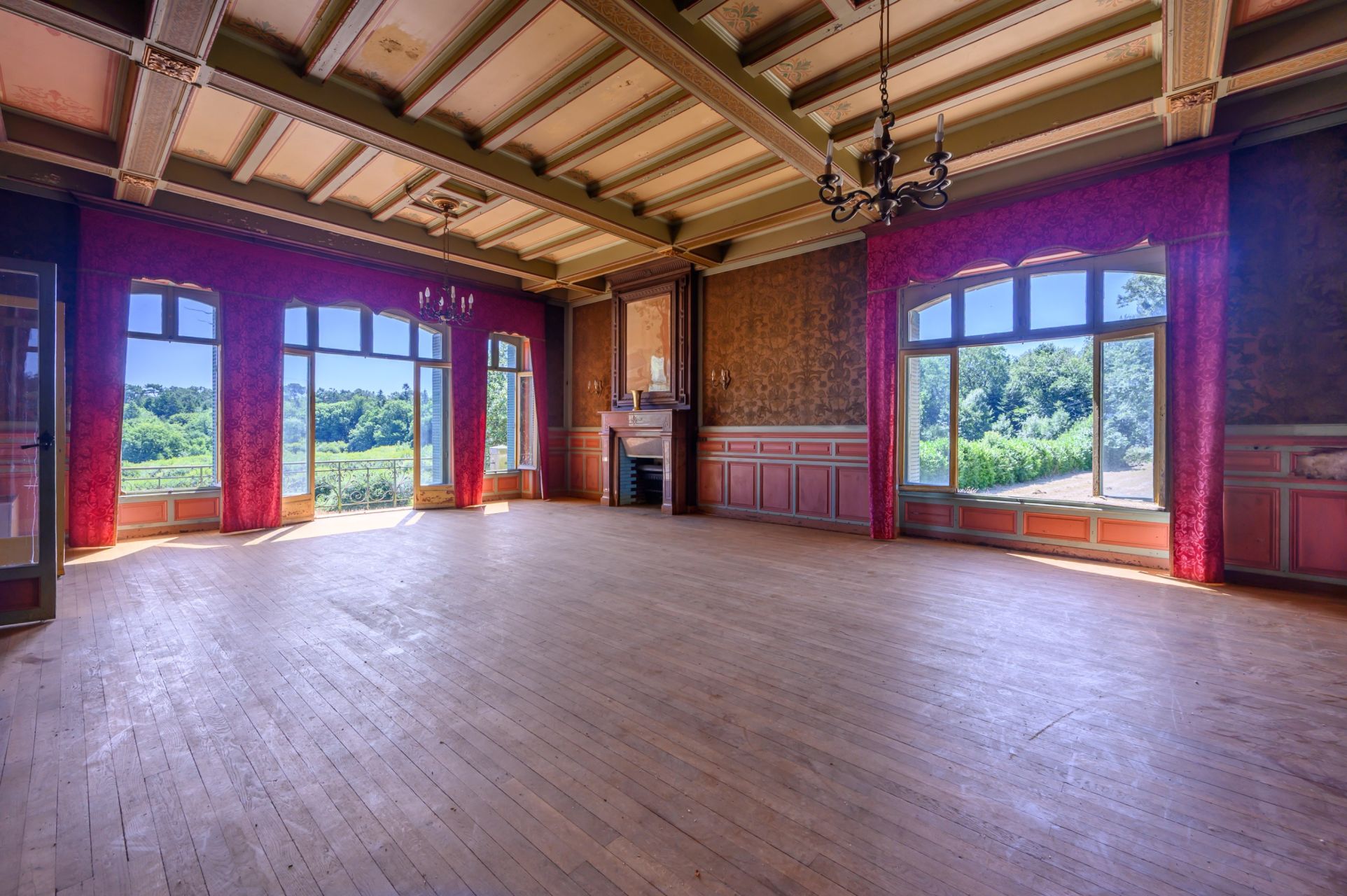 manoir 20 Pièces en vente sur PLUNERET (56400)