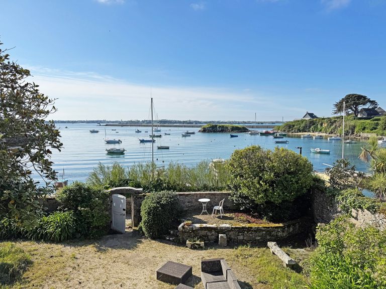 maison 9 Pièces en vente sur ILE DE BATZ (29253)