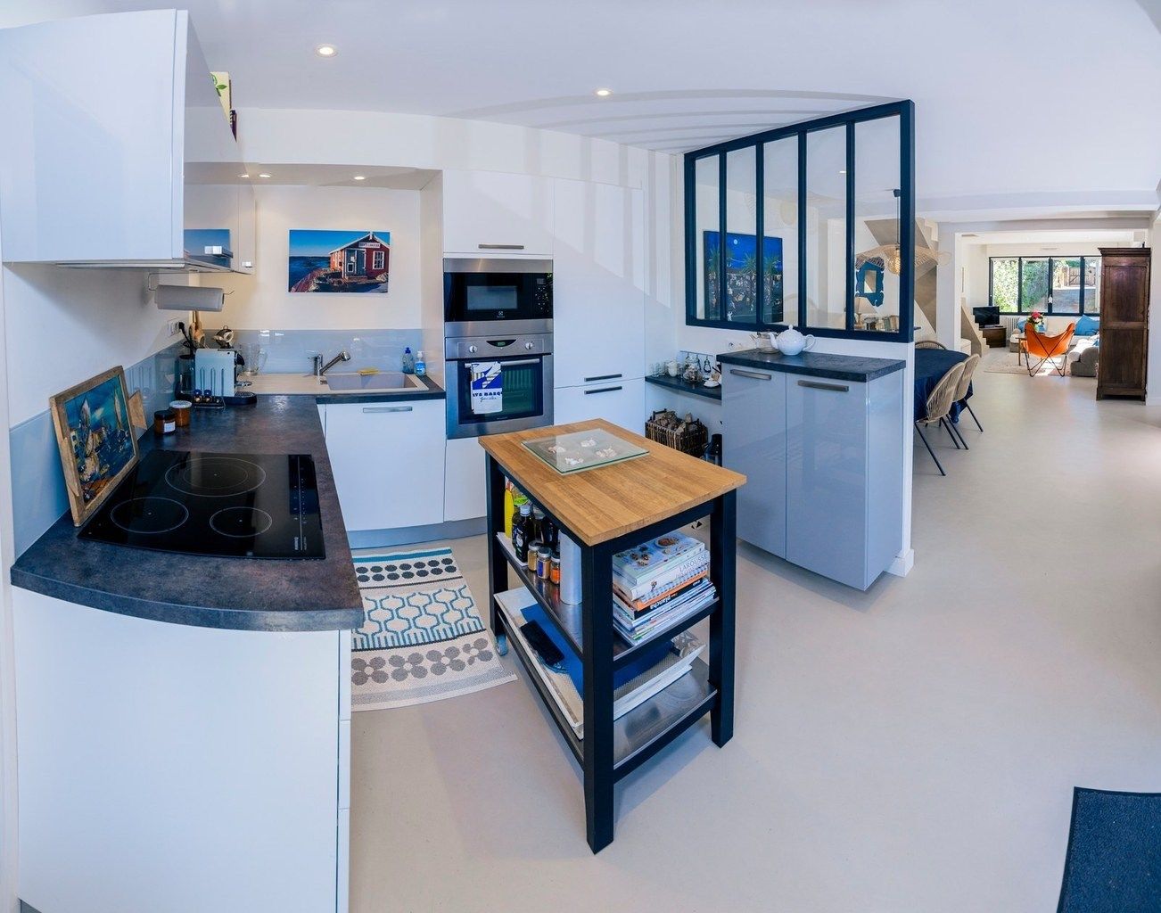 house 6 Rooms for sale on LA BAULE (44500)