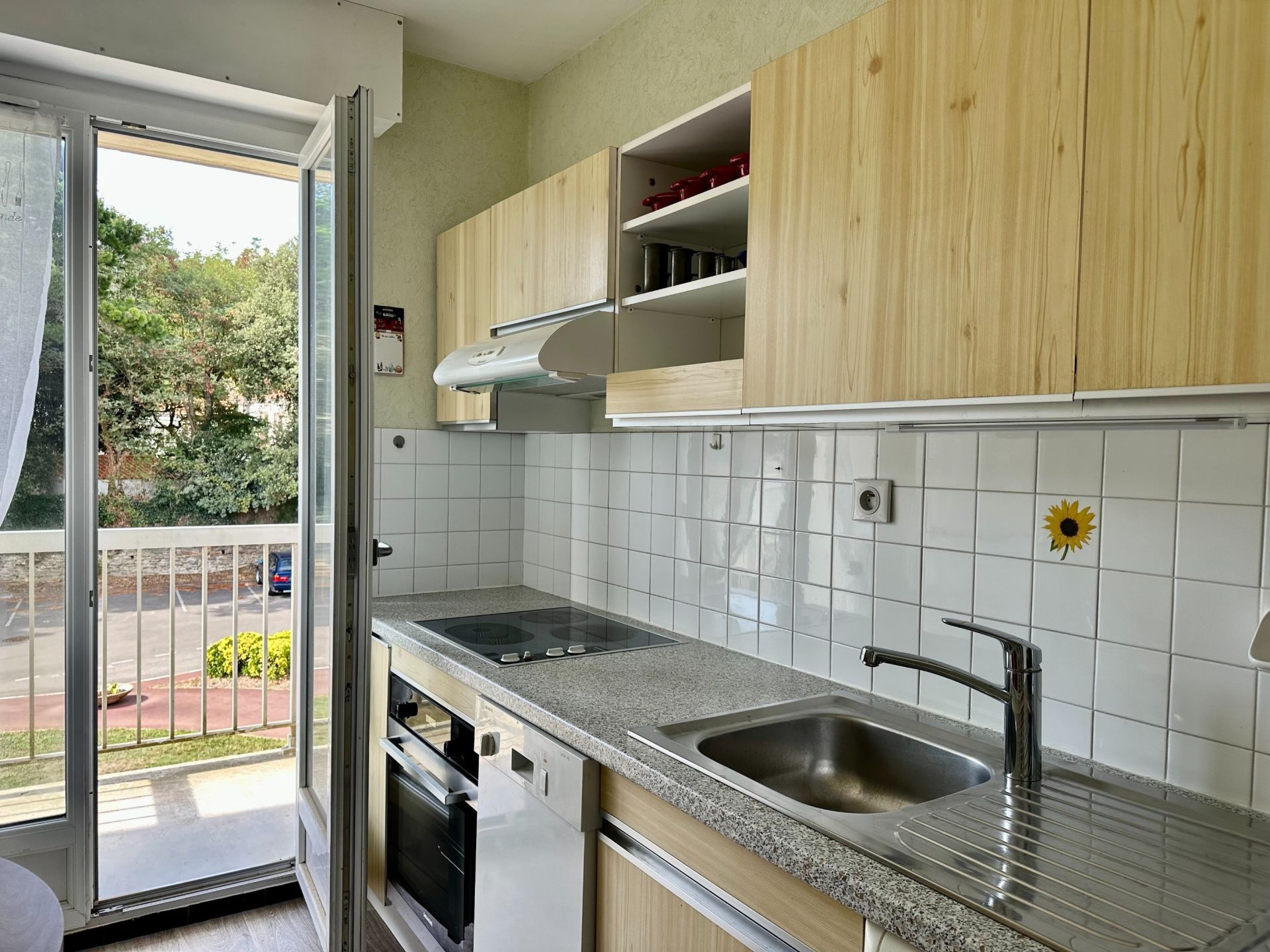 apartment 2 Rooms for sale on PORNIC (44210)