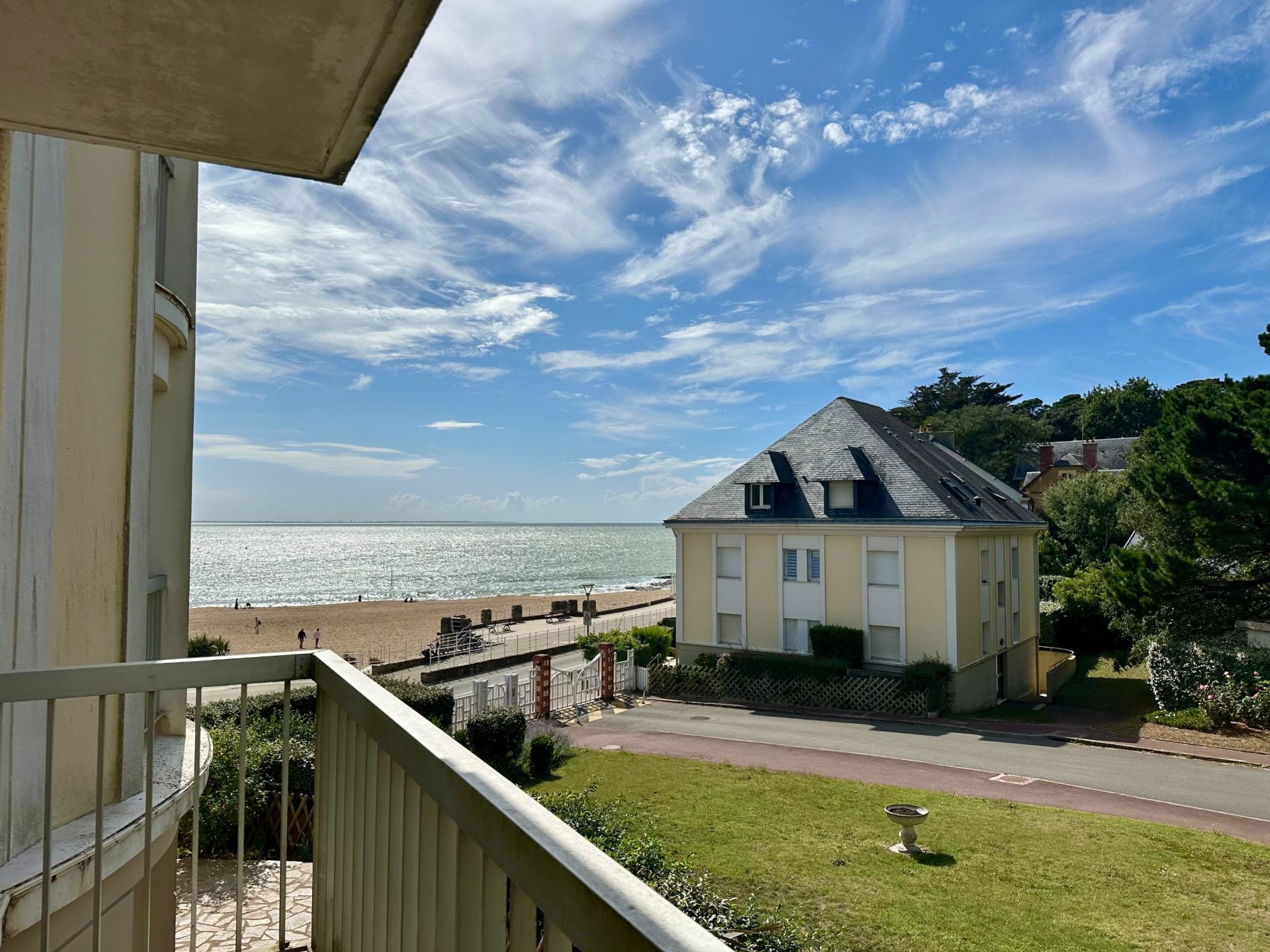apartment 2 Rooms for sale on PORNIC (44210)