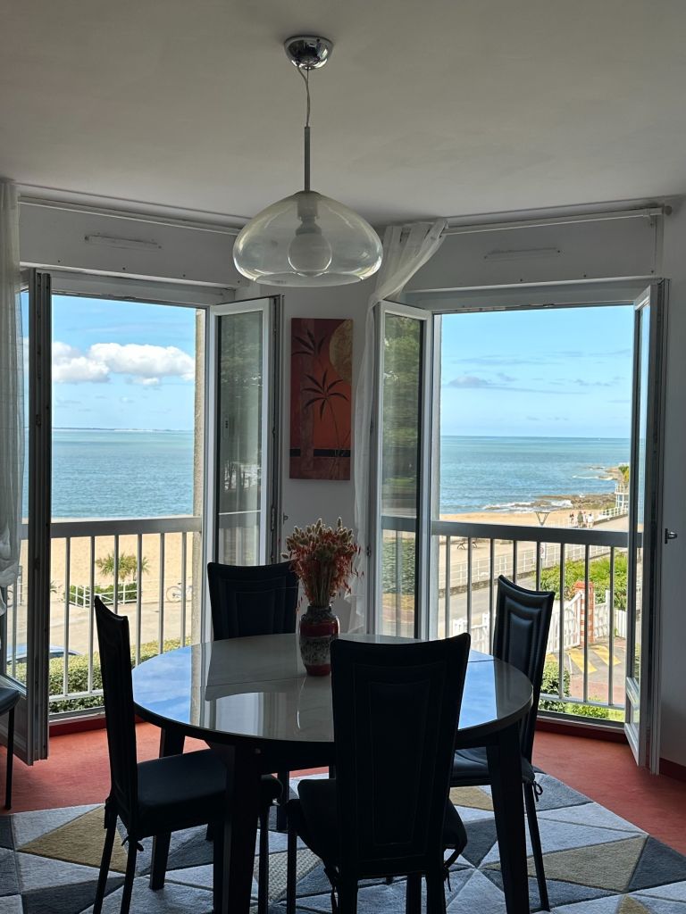 apartment 2 Rooms for sale on PORNIC (44210)
