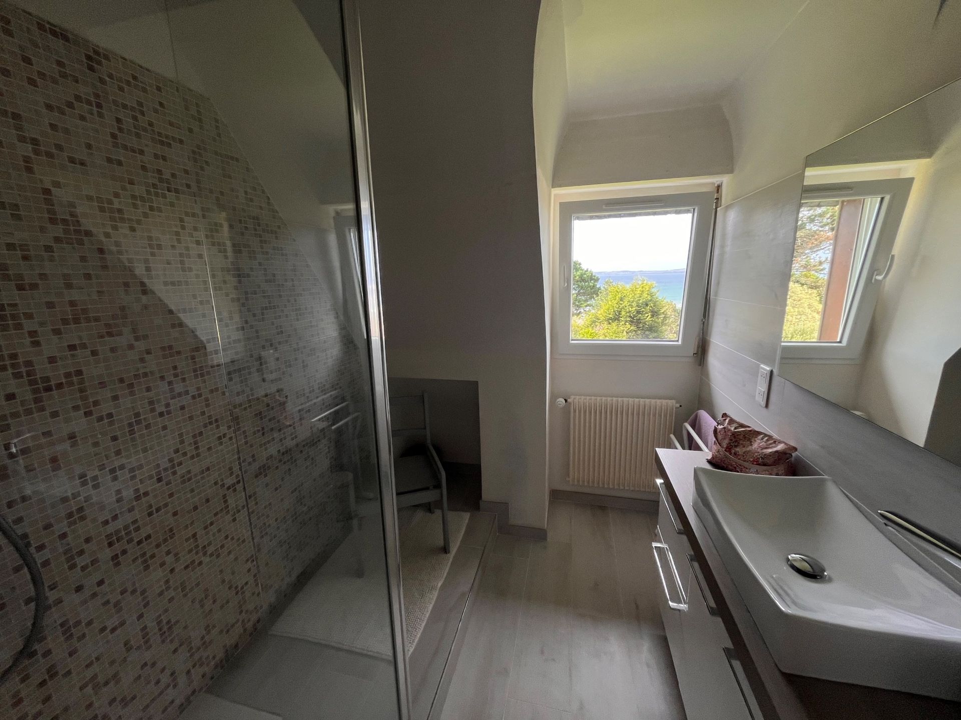 house 7 Rooms for sale on KERLAZ (29100)