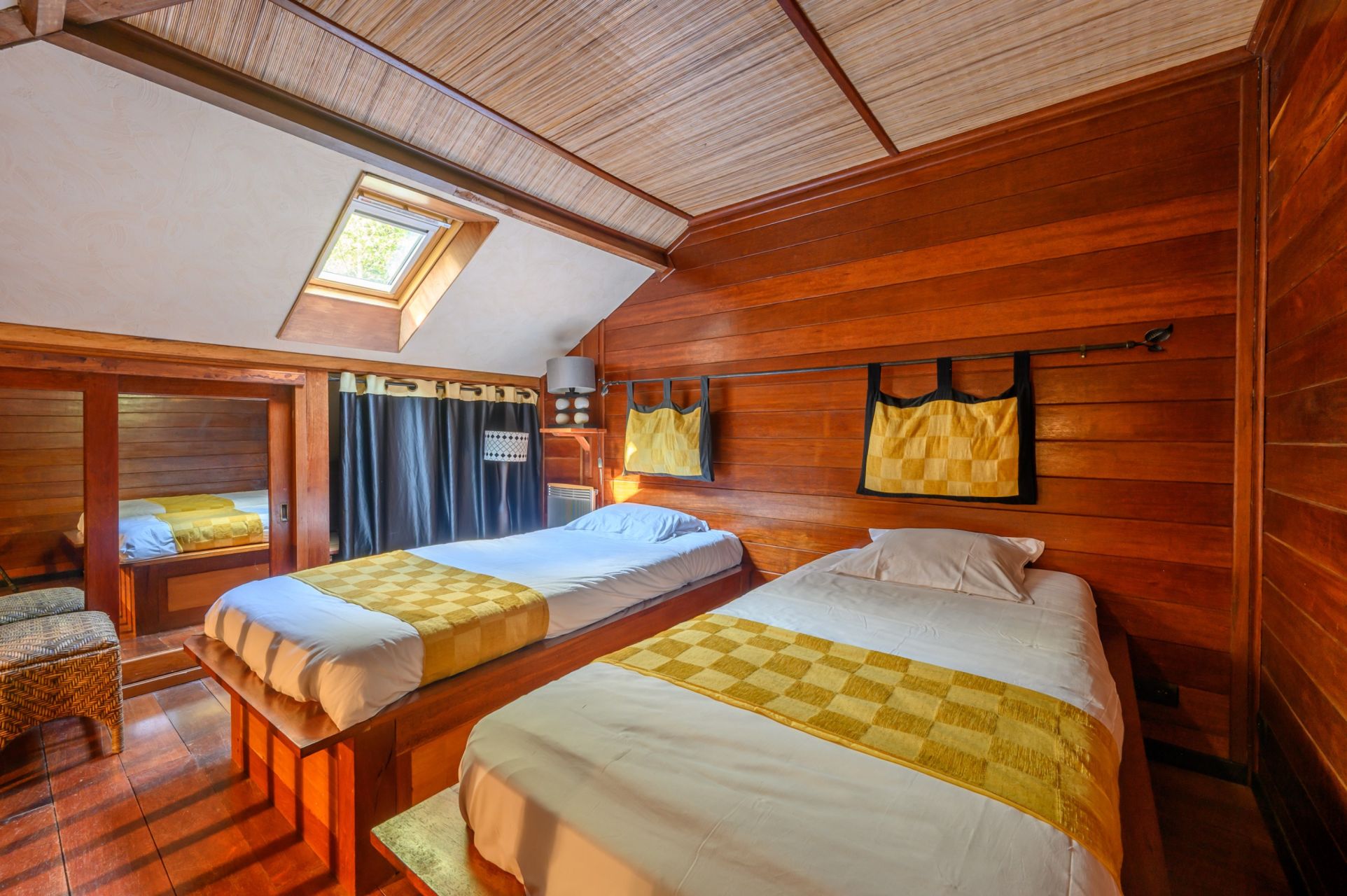 house 28 Rooms for sale on ST NOLFF (56250)