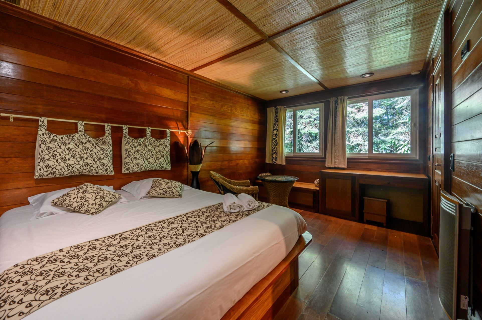 house 28 Rooms for sale on ST NOLFF (56250)