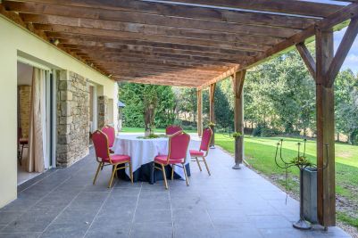 Sale House Saint-Nolff 28 Rooms 1335 m²