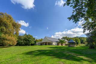 house 28 Rooms for sale on ST NOLFF (56250)