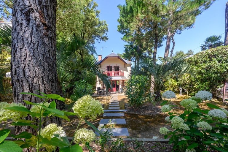 maison 7 Pièces en vente sur LA BAULE (44500)