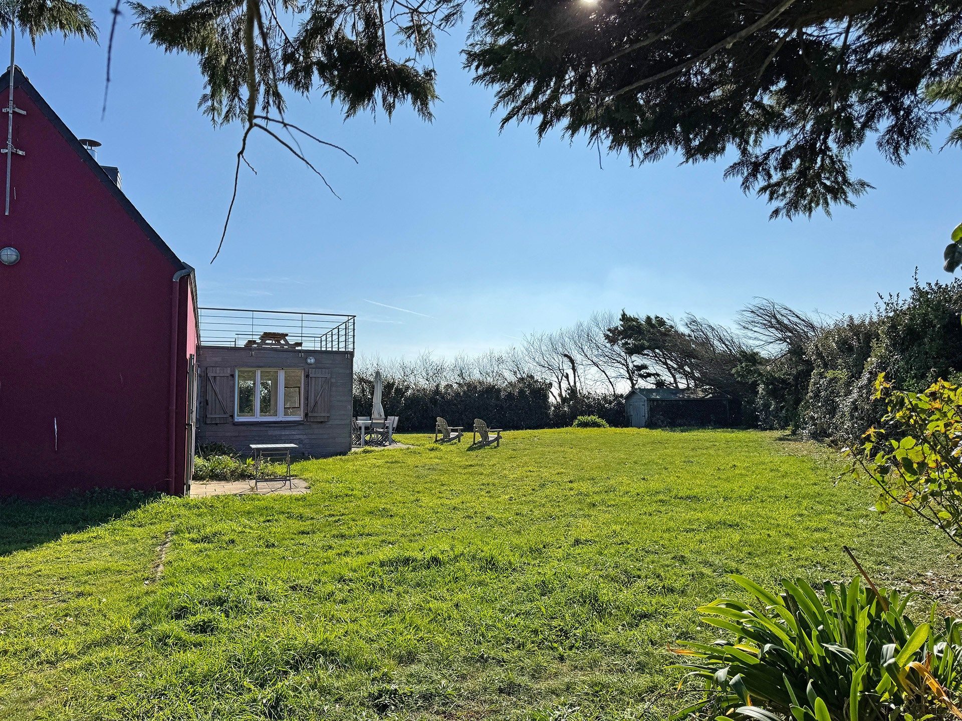 maison 8 Pièces en vente sur TREOGAT (29720)