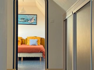 maison 8 Pièces en vente sur TREOGAT (29720)