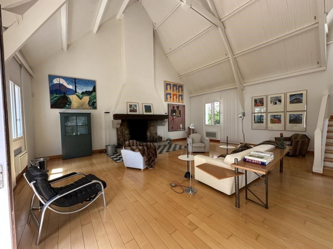 house 6 Rooms for sale on CONFORT MEILARS (29790)