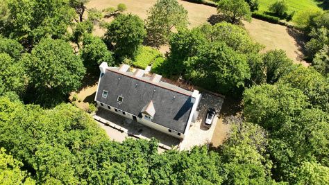 Vente Maison Confort-Meilars 6&nbsp;Pièces 240&nbsp;m²
