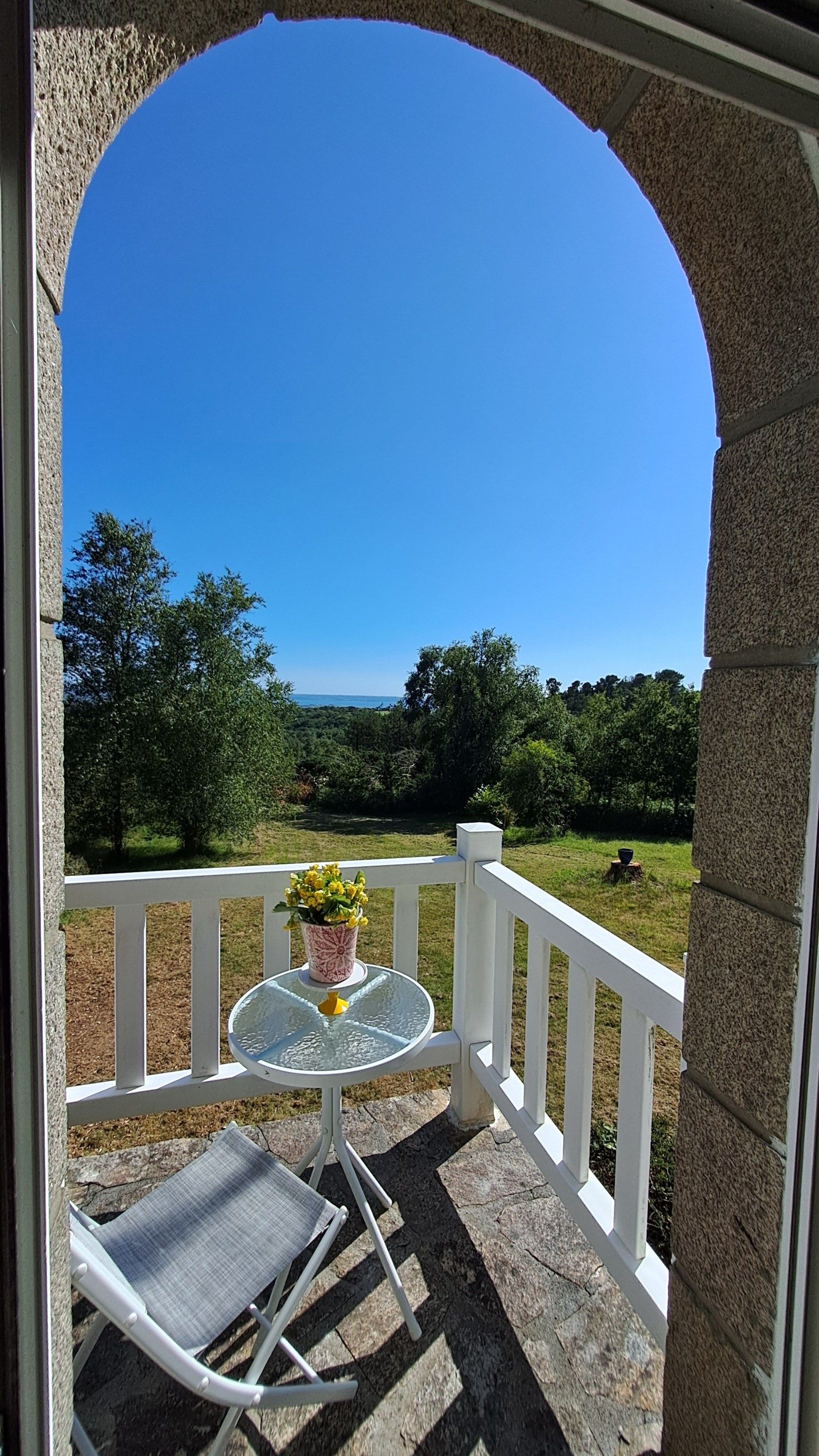 house 6 Rooms for sale on PLOMODIERN (29550)