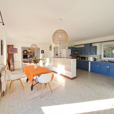 Vente Maison Plomodiern 6 Pièces 240 m²