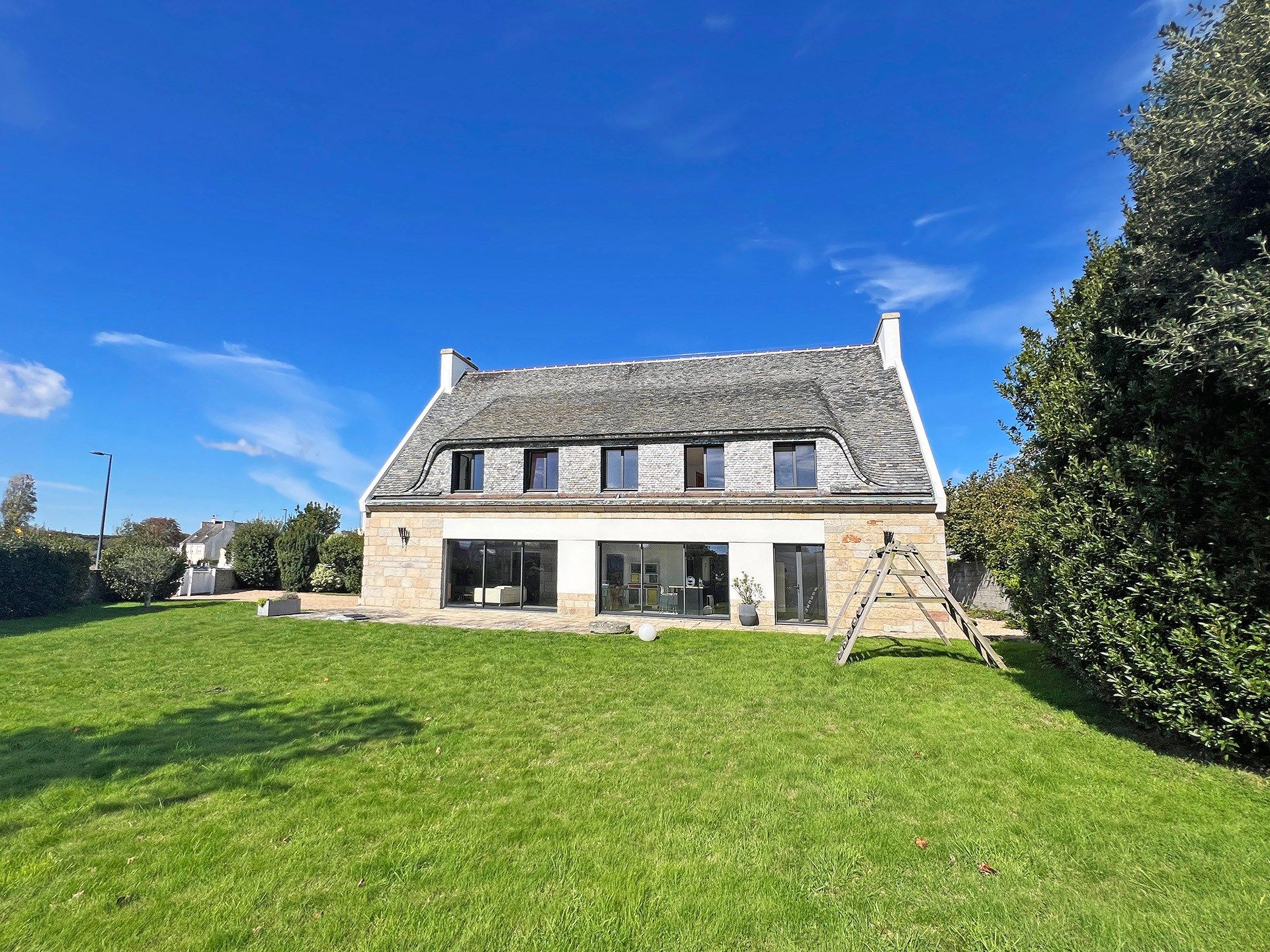 maison 15 Pièces en vente sur PONT L ABBE (29120)