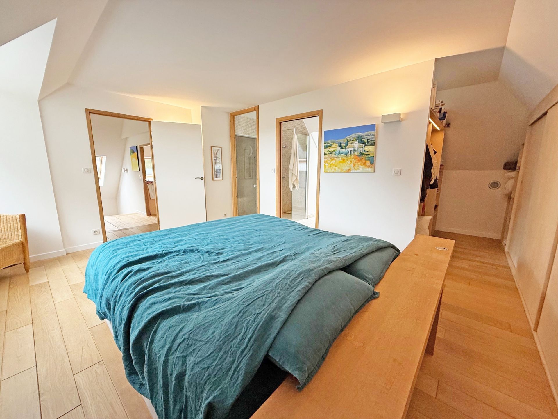house 6 Rooms for sale on QUIMPER (29000)