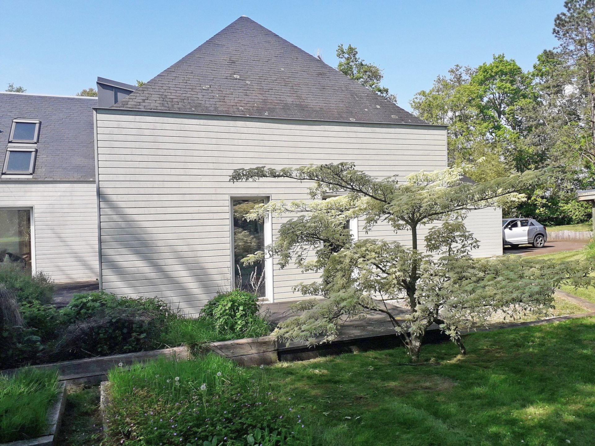 house 6 Rooms for sale on QUIMPER (29000)