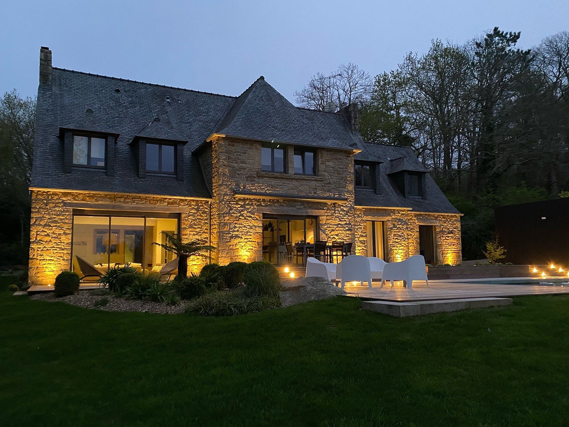 maison 10 Pièces en vente sur PLOUGASTEL DAOULAS (29470)