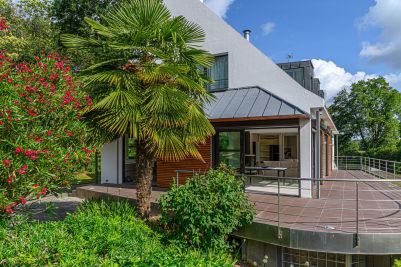 Sale Contemporary house Arradon 10&nbsp;Rooms 240&nbsp;m²