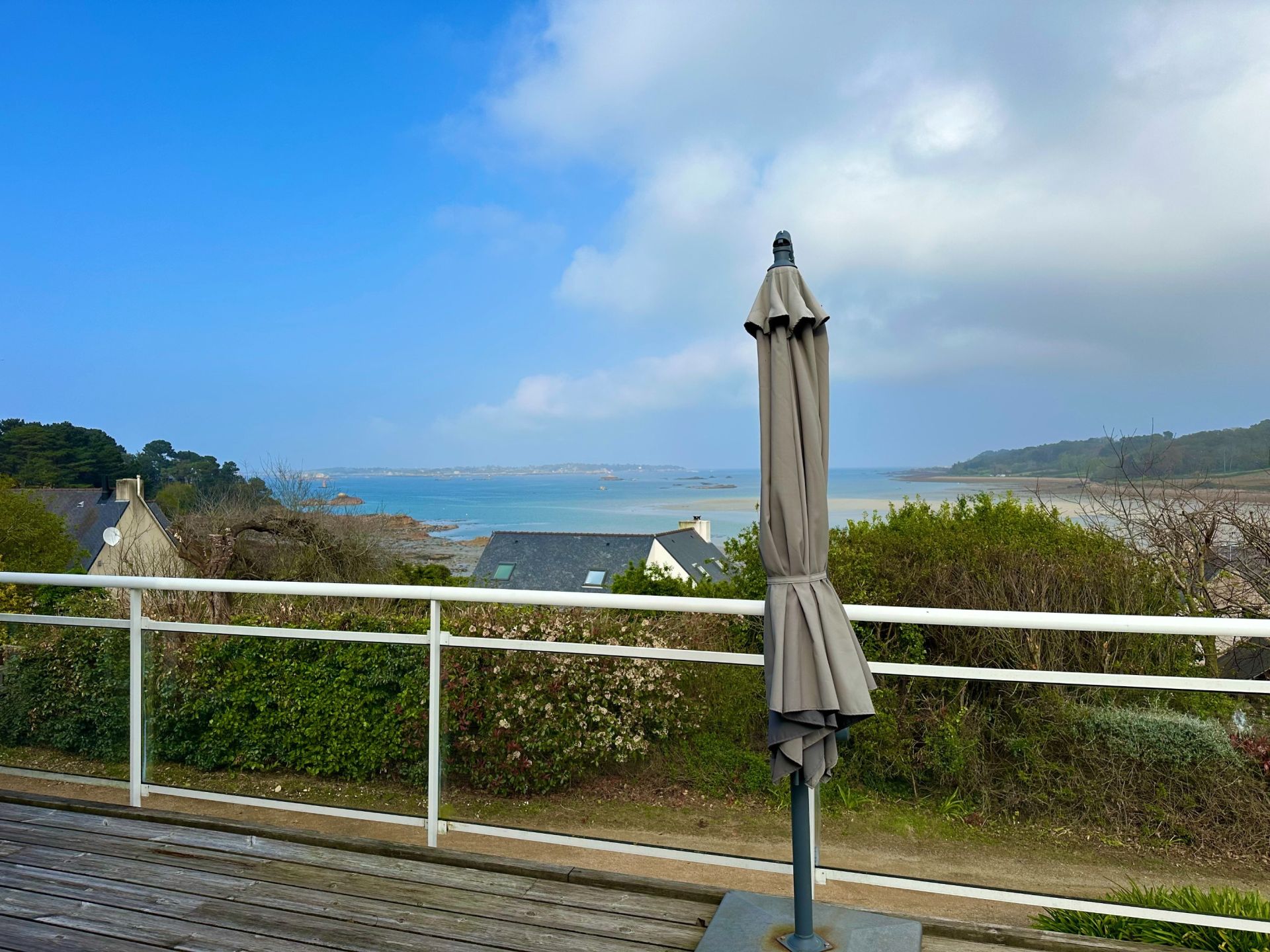 architect's house 6 Rooms for sale on LOGUIVY DE LA MER (22620)