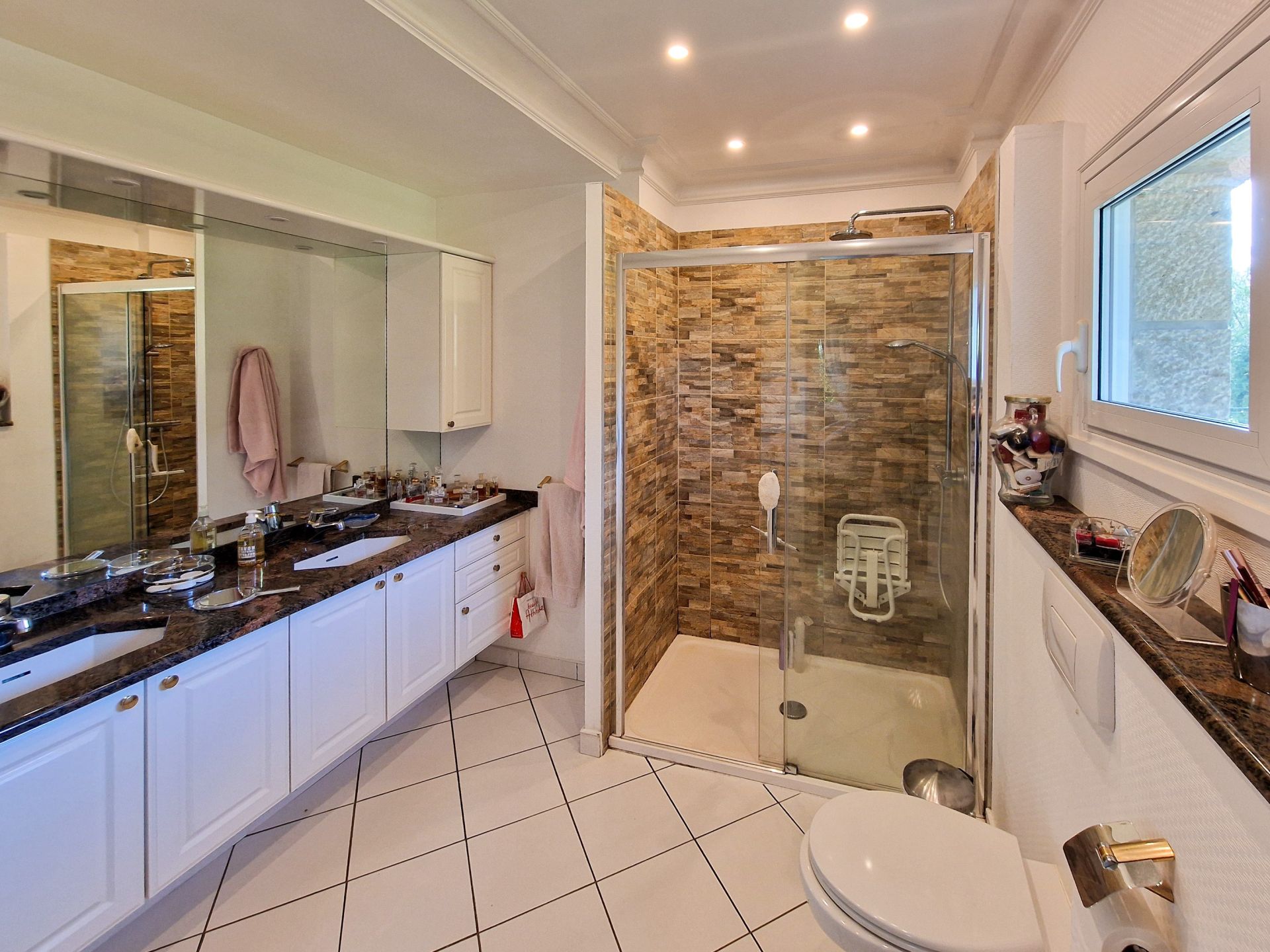 propriété 9 Pièces en vente sur HILLION (22120)