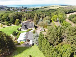 propriété 9 Pièces en vente sur HILLION (22120)