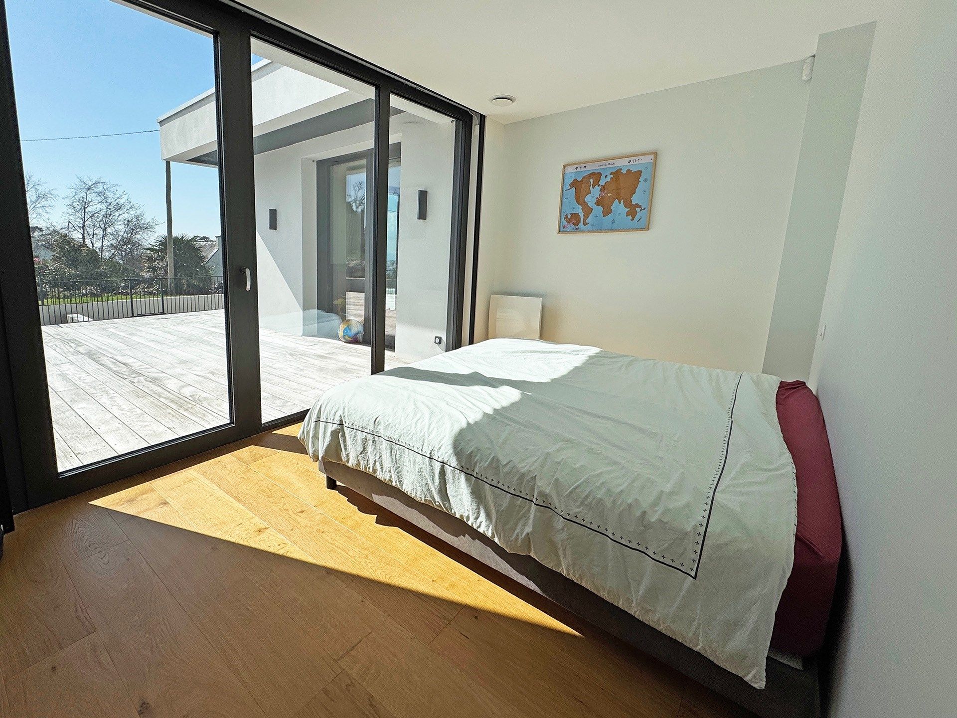 house 9 Rooms for sale on PLOUGASTEL DAOULAS (29470)
