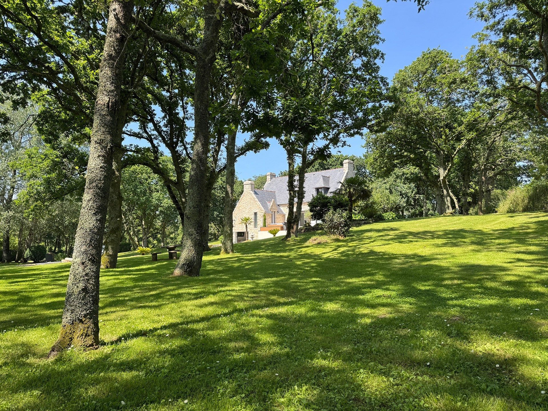 maison 8 Pièces en vente sur BRELES (29810)