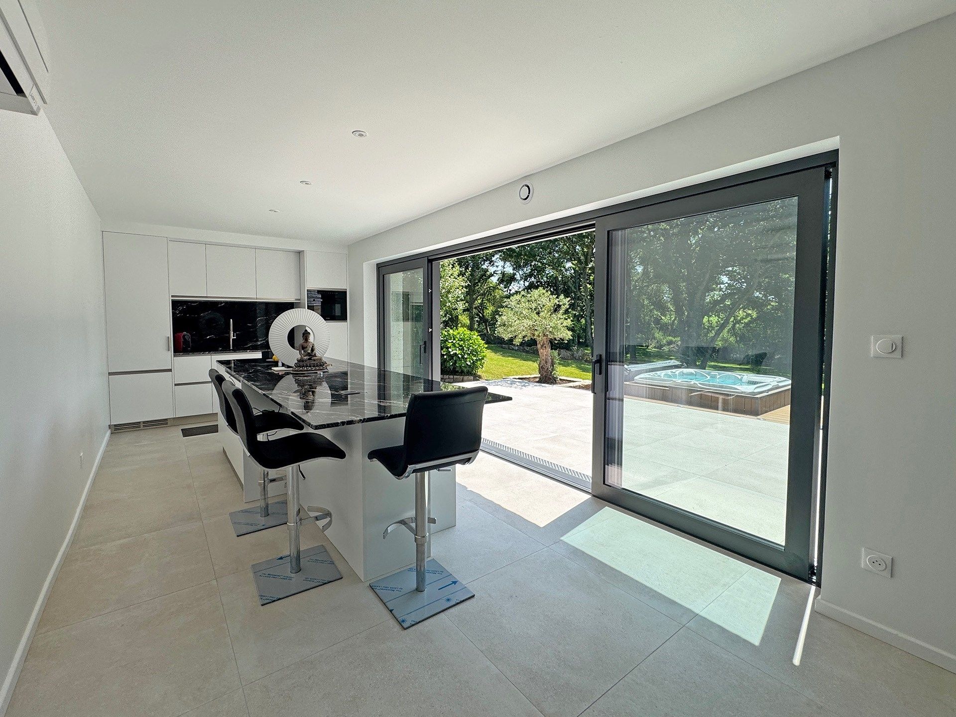 maison 8 Pièces en vente sur BRELES (29810)