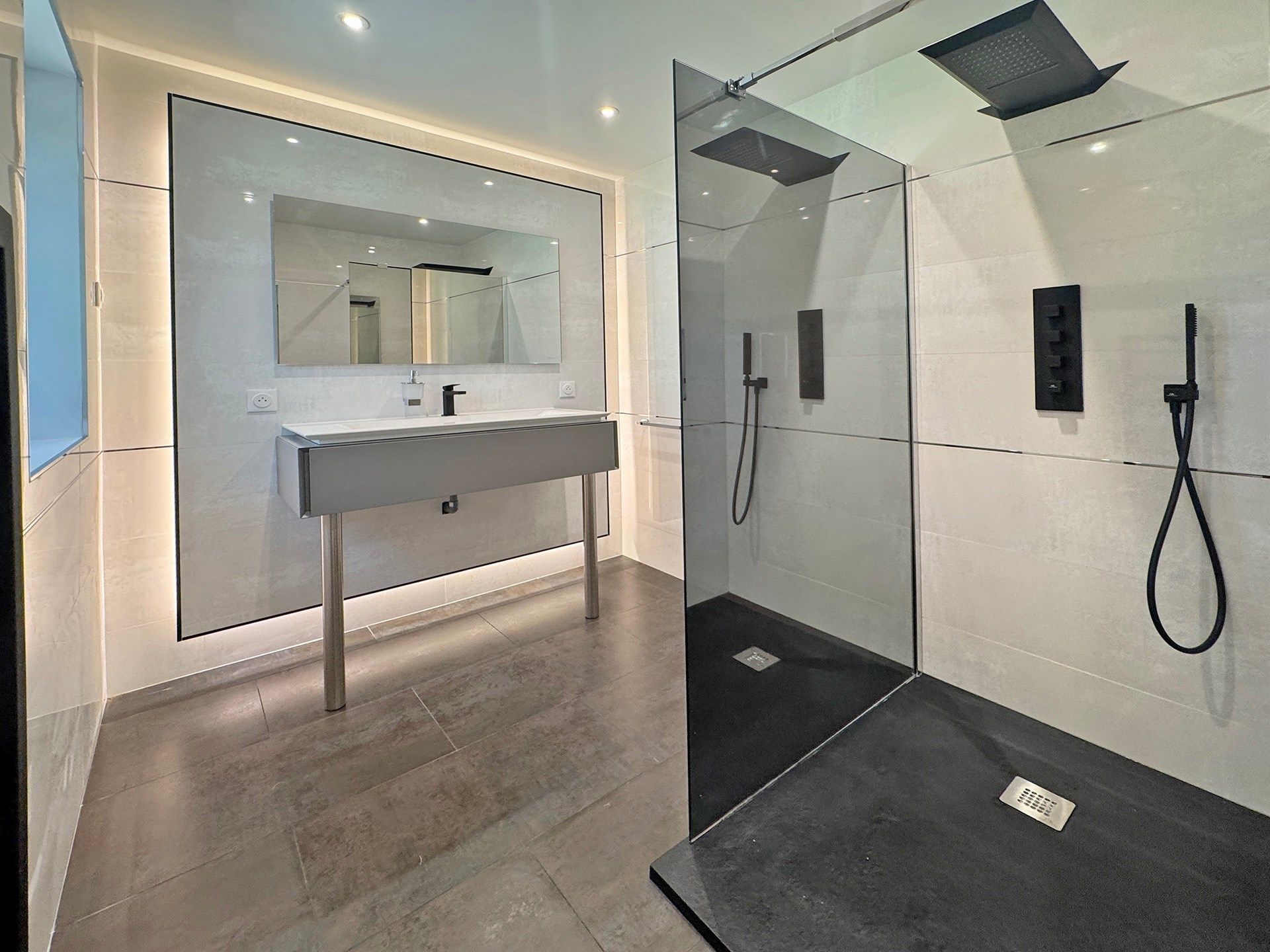 maison 8 Pièces en vente sur BRELES (29810)