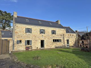 maison 10 Pièces en vente sur PLOUHINEC (29780)