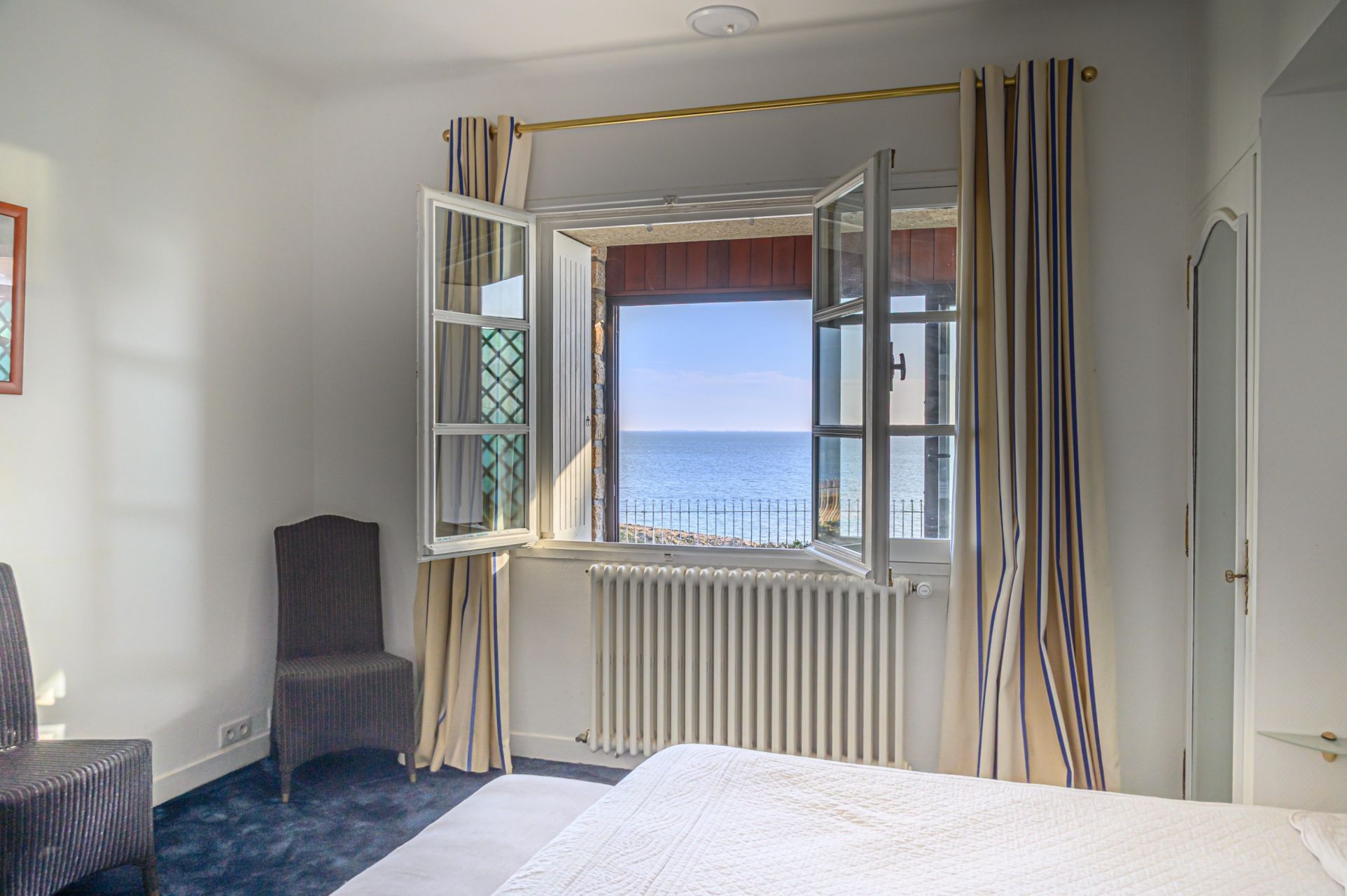 maison 10 Pièces en vente sur LE POULIGUEN (44510)