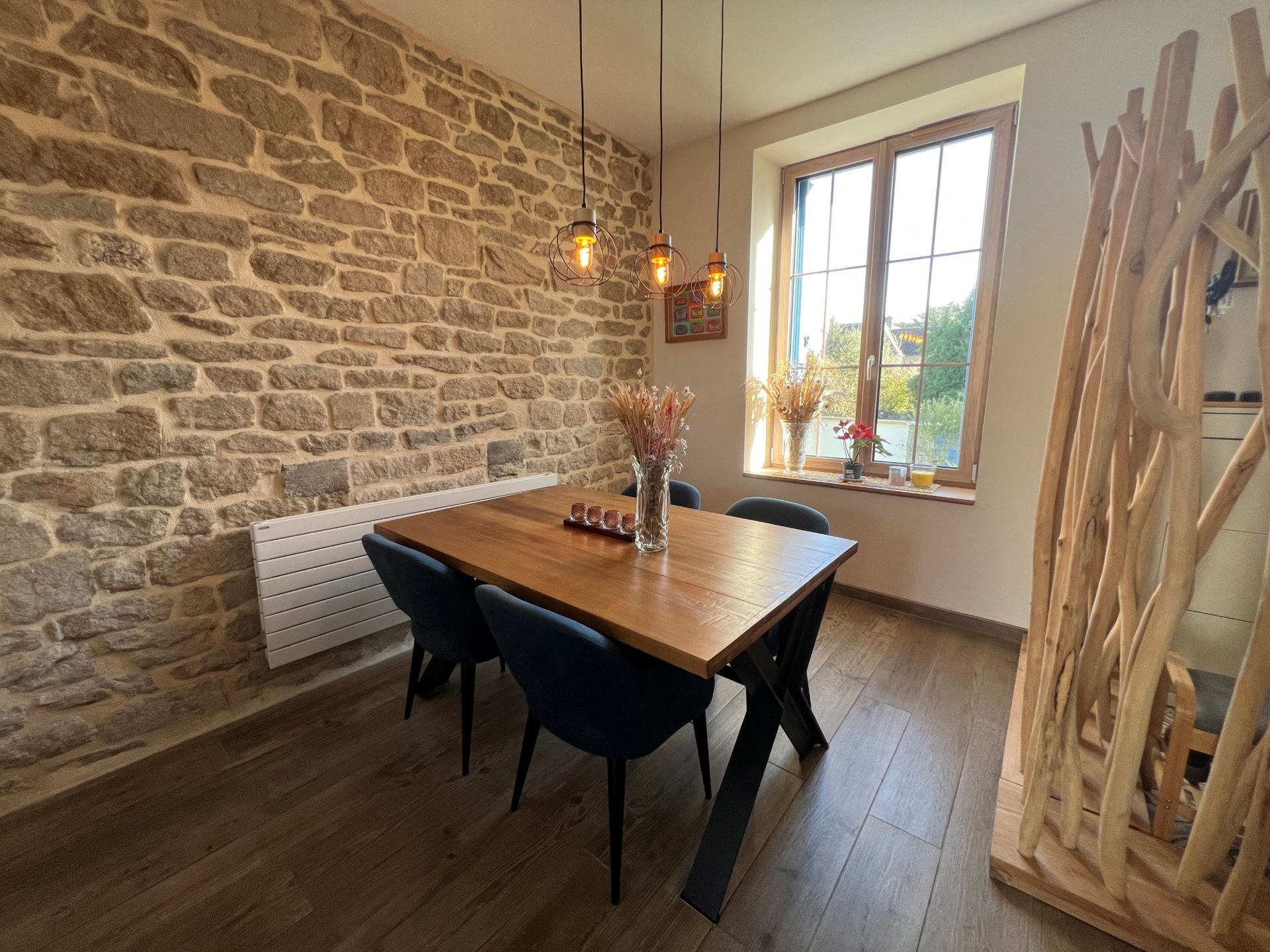 house 7 Rooms for sale on LOCTUDY (29750)