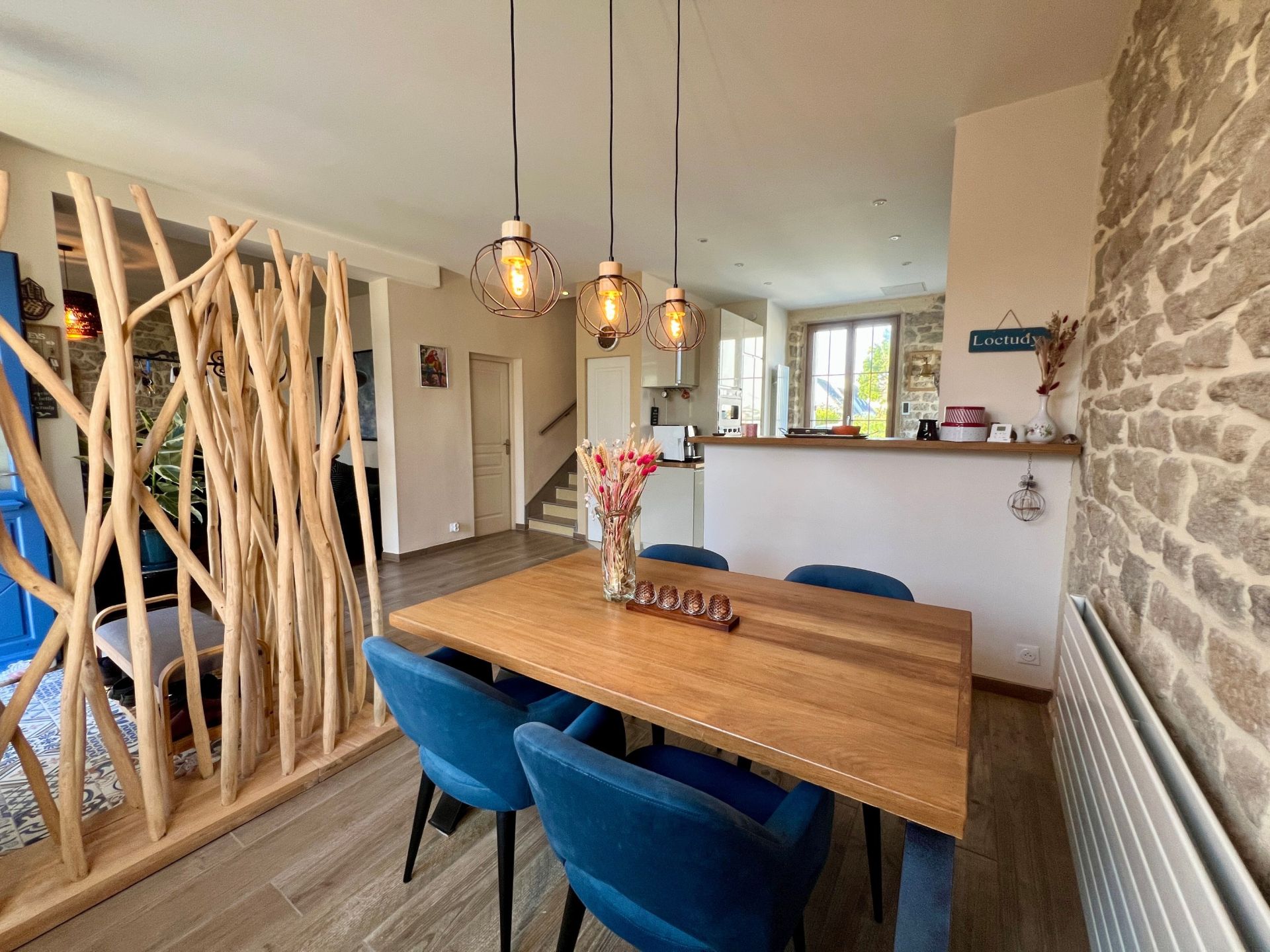 house 7 Rooms for sale on LOCTUDY (29750)