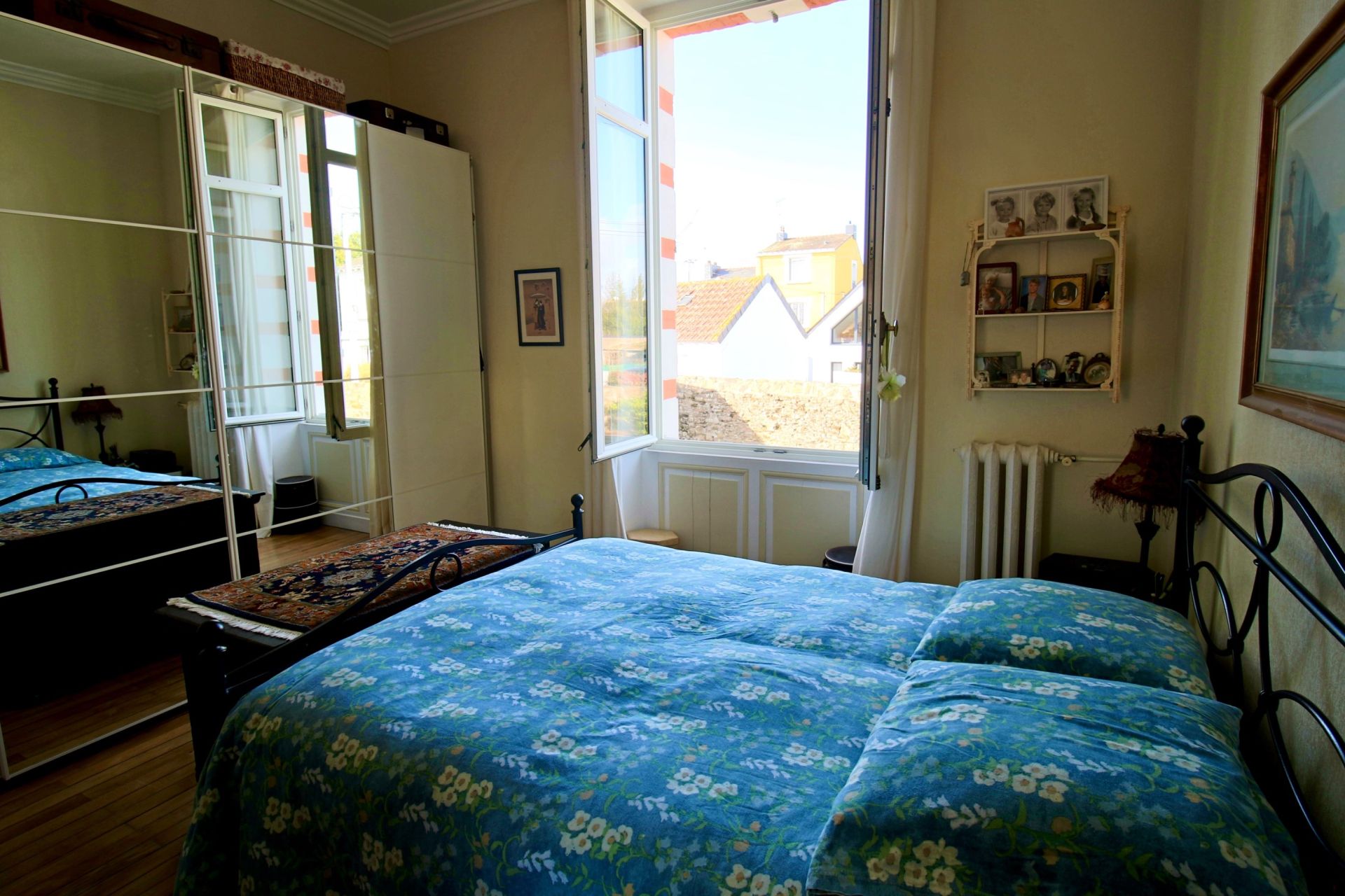 house 9 Rooms for sale on ST NAZAIRE (44600)